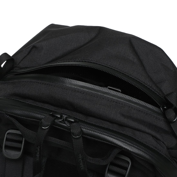 ミステリーランチ リュック バックパック CATALYST 26 カタリスト 26 25.8L メンズ レディース MYSTERY RANCH 112901 001 A4対応