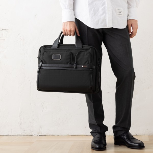 トゥミ ビジネスバッグ アルファ エクスパンダフル オーガナイザー ラップトップケース メンズ TUMI 02603141D3 117305 1041 A4対応の通販は 51,480円