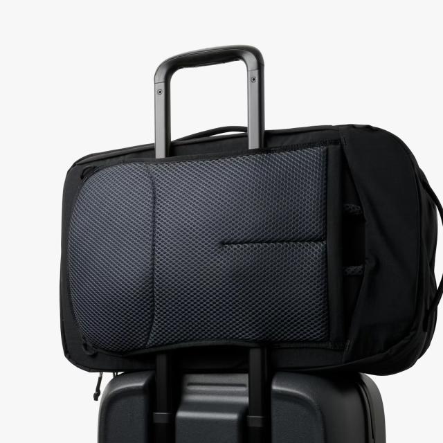 商品レビューで+5%｜ベルロイ ライト リュック バックパック B4 38L 軽量 大容量 フルオープン セットアップ チェストベルト Bellroy LITE blpb_12