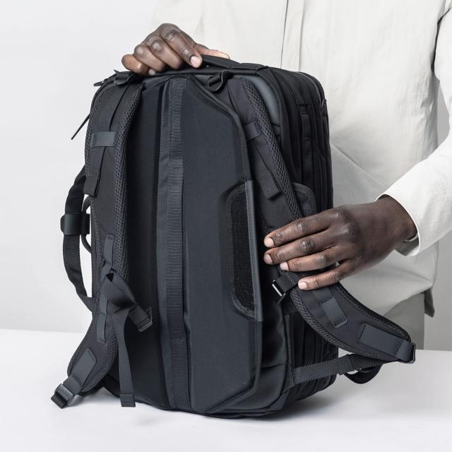 商品レビューで+5%｜ブラックエンバー ビジネスリュック ビジネスバッグ メンズ ブランド 拡張 撥水 防水 A4 B4 20L/30L PC収納 16インチ BLACK EMBER 7225005