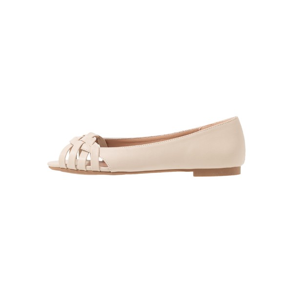 cream ballet pumps