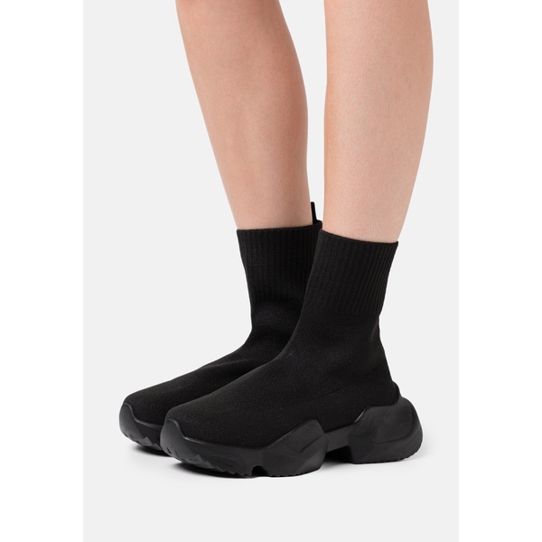Chunky sock runner Outlet