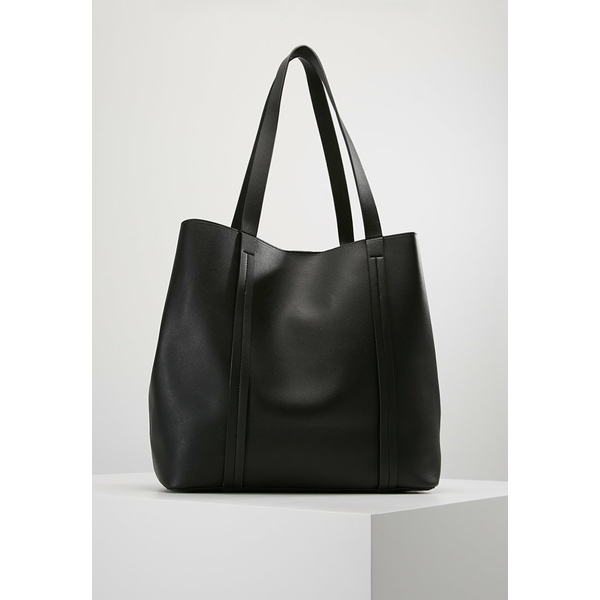 black shopper tote