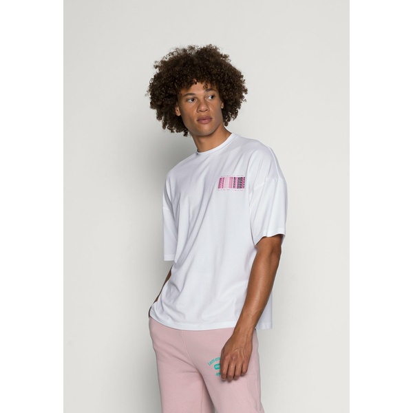 ヌー イン メンズ Tシャツ トップス Ocean Oversized Print T Shirt White Whiteの通販はau Pay マーケット Asty