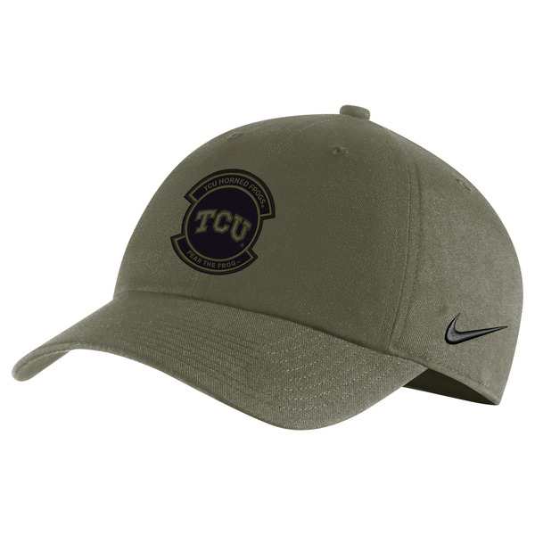 ナイキ メンズ 帽子 アクセサリー TCU Horned Frogs Nike Military Pack Heritage86 Adjustable Hat Oliveの通販は