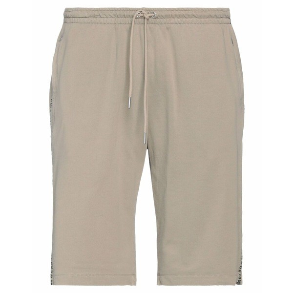 ビッケンバーグス メンズ カジュアルパンツ ボトムス Shorts & Bermuda Shorts Khakiの通販は 17,480円