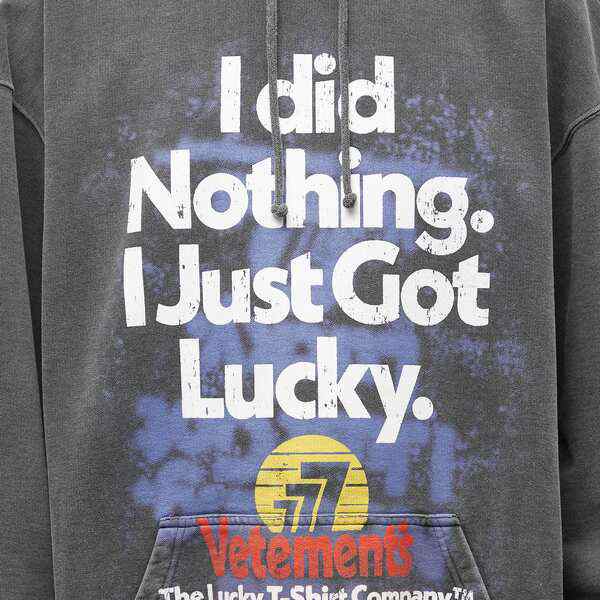 ヴェトモン メンズ パーカー・スウェットシャツ アウター VETEMENTS I Got Lucky Hoodie Black｜au PAY マーケット