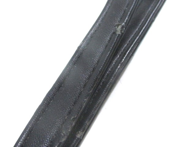 エモダ Emoda クラッチバッグ レディース 黒 レッド 合皮 中古 の通販はau Pay マーケット ブランディア Au Pay マーケット店