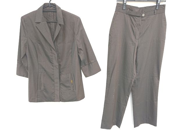 トラサルディー Trussardi レディースパンツスーツ サイズ42 M レディース ダークブラウン 中古 の通販はau Pay マーケット ブランディア Au Pay マーケット店