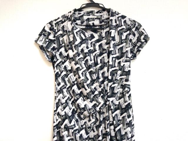 ドゥクラッセ Doclasse ワンピース サイズxs レディース 白 黒 ダークグレー 中古 の通販はau Pay マーケット ブランディア Au Pay マーケット店