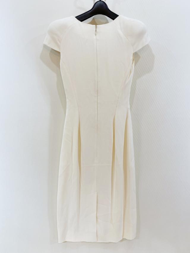 アレキサンダーマックイーン Alexander Mcqueen ワンピース サイズ36 M レディース アイボリー 中古 0417の通販はau Pay マーケット ブランディア Au Pay マーケット店