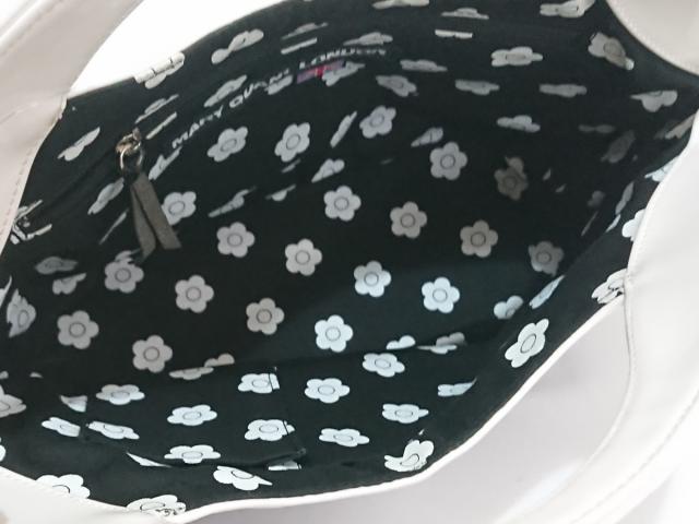 日本全国送料無料 マリークワント Mary Quant トートバッグ レディース 黒 アイボリー フラワー 花 ステッチ ナイロン 日本産 Alimamiy Ru