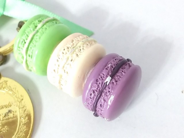 ラデュレ Laduree キーホルダー チャーム レディース ゴールド グリーン マルチ マカロン 金属素材 中古 0519の通販はau Pay マーケット ブランディア Au Pay マーケット店