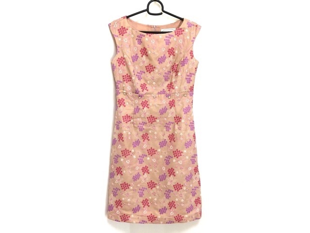 トッカ Tocca ワンピース サイズ4 S レディース ピンク 白 パープル 刺繍 花柄 中古 0616の通販はau Pay マーケット ブランディア Au Pay マーケット店