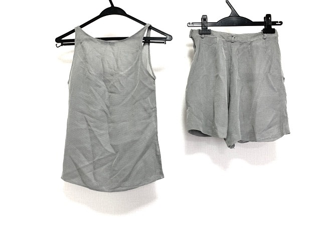 エンポリオアルマーニ Emporioarmani レディースパンツセットアップ レディース ダークグレー 白 中古 0610の通販はau Pay マーケット ブランディア Au Pay マーケット店