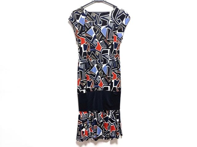 ダイアン フォン ファステンバーグ Diane Von Furstenberg Dvf ワンピース サイズ4 S レディース 黒 白 マルチ 中古 0701の通販はau Pay マーケット ブランディア Au Pay マーケット店