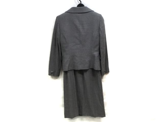 クレージュ Courreges ワンピーススーツ サイズ7 S レディース グレー 中古 0630の通販はau Pay マーケット ブランディア Au Pay マーケット店