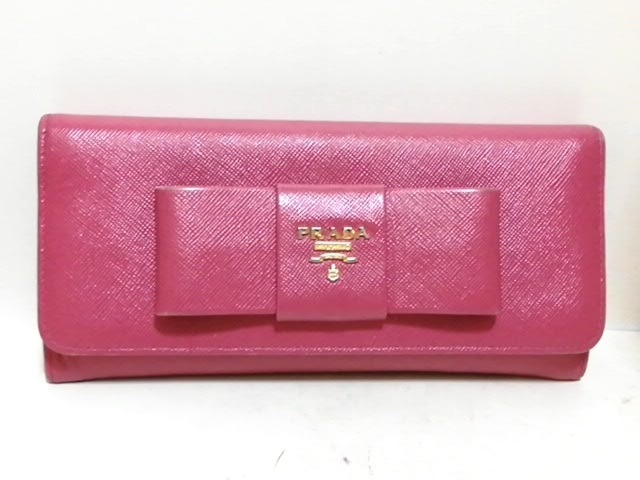 プラダ Prada 長財布 レディース ピンク リボン レザー 中古 0728の通販はau Pay マーケット ブランディア Au Pay マーケット店 プラダ Prada 長財布 レディース ピンク リボン レザー 中古 0728の通販はau Pay マーケット ブランディア Au Pay マーケット店