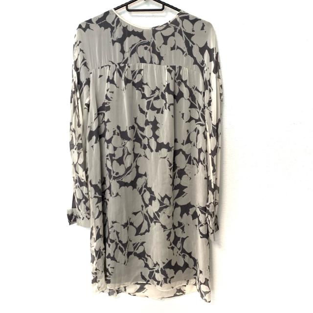 トッカ Tocca ワンピース サイズ0 Xs レディース アイボリー グレー クルーネック 長袖 ひざ丈 シルク 中古 2102の通販はau Pay マーケット ブランディア Au Pay マーケット店