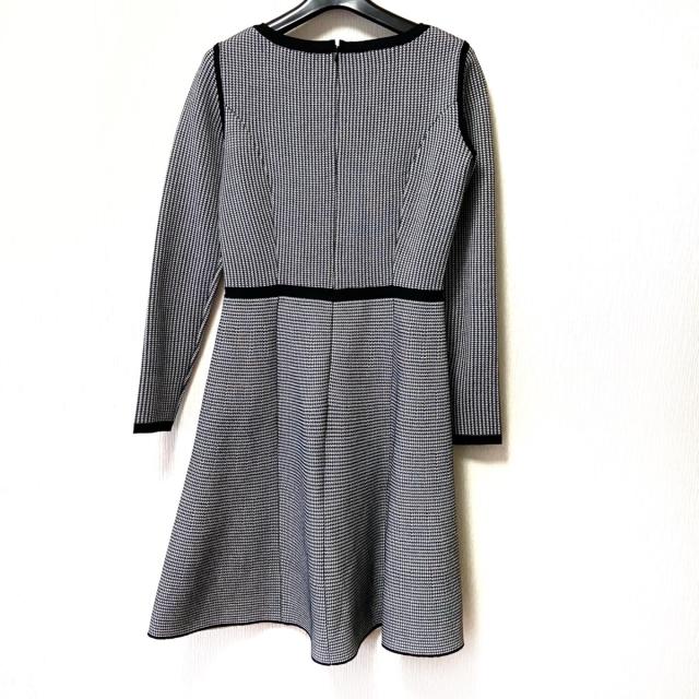 エポカザショップ ワンピース サイズ40 M レディース アイボリー 黒 クルーネック 長袖 ロング ニット 千鳥格子柄 中古 の通販はau Pay マーケット ブランディア Au Pay マーケット店