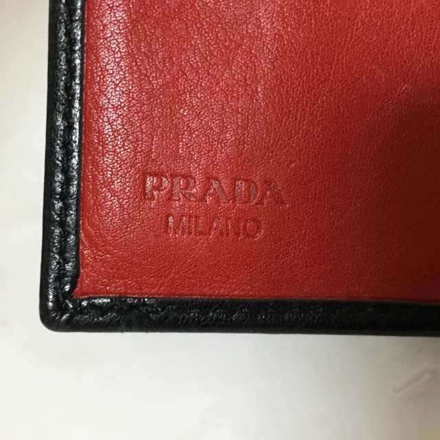 プラダ PRADA 3つ折り財布 レディース - 黒×ゴールド リボン レザー ...