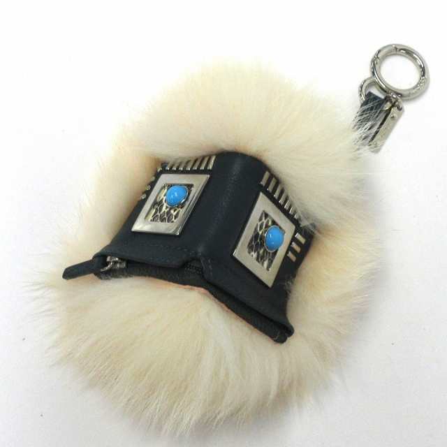 □極美品□ FENDI フェンディ レザー スパイクスタッズ キーリング ...