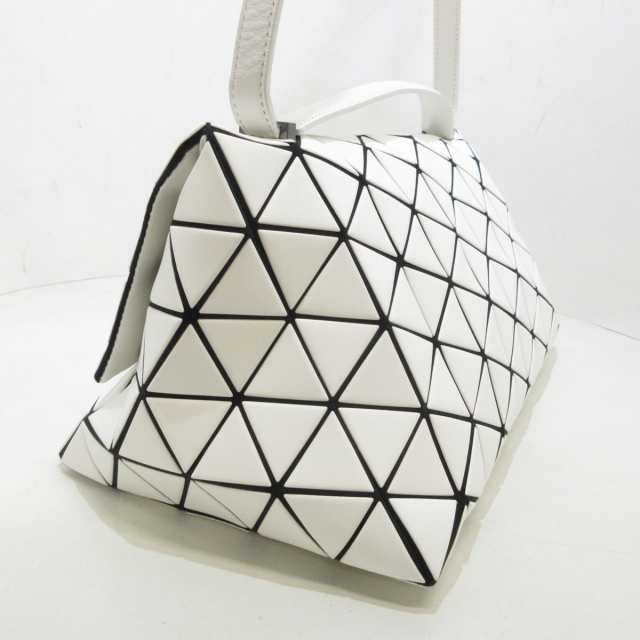 バオバオイッセイミヤケ BAOBAO ISSEYMIYAKE ショルダーバッグ