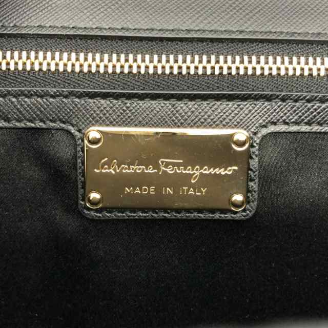 サルバトーレフェラガモ SalvatoreFerragamo ショルダーバッグ 21E480