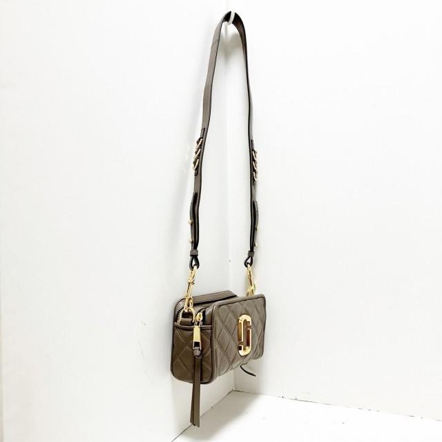 マークジェイコブス MARC JACOBS ショルダーバッグ レディース ザ ソフトショット 21 ブラウン キルティング  レザー【中古】20231025