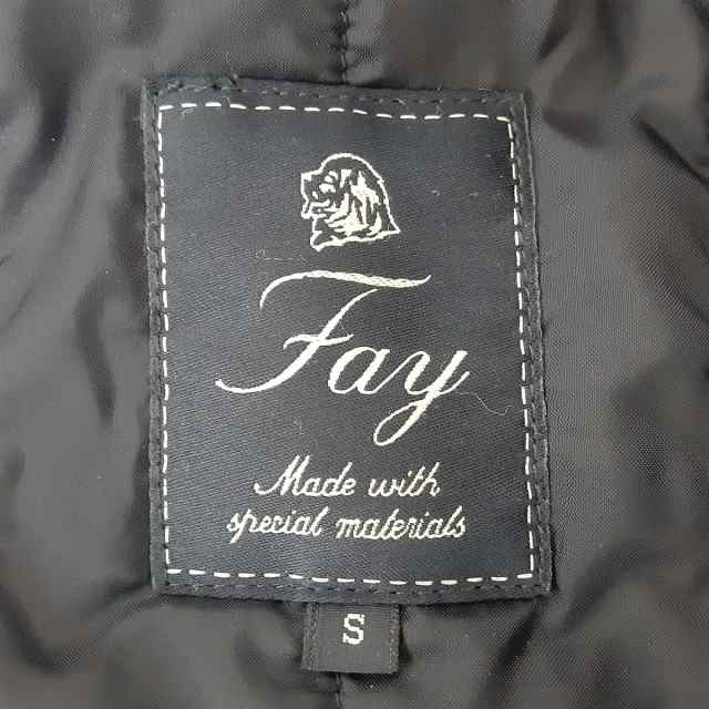 フェイ FAY コート サイズS メンズ 美品 - ネイビー 長袖/中綿/ジップ