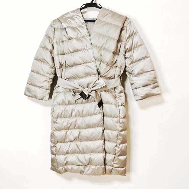 マックスマーラ Max Mara ダウンコート レディース - ベージュ 七分袖/リバーシブル/収納袋付/The  Cube/冬【中古】20231113｜au PAY マーケット