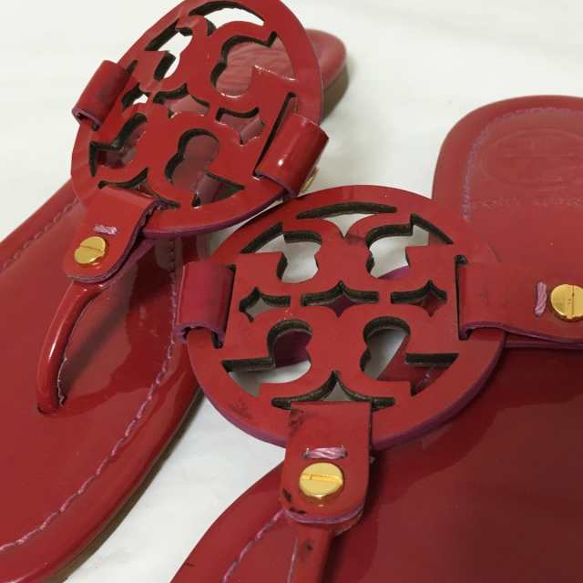 トリーバーチ TORY BURCH サンダル 5M レディース - ピンク トングサンダル エナメル（レザー）【中古】20231230