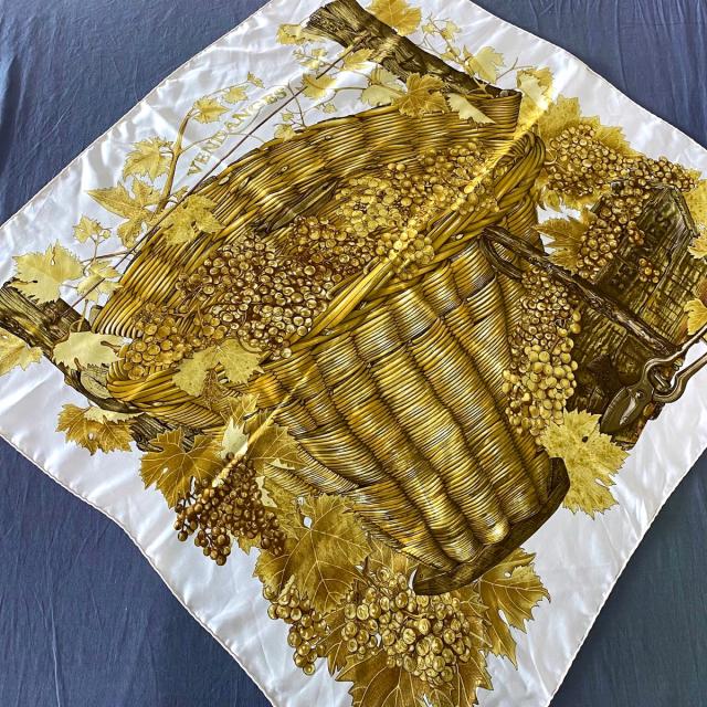 エルメス HERMES ツイリー KELLY EN PERLES スカーフ 衣料品 シルク