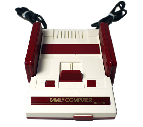【中古】送料無料 任天堂 ニンテンドークラシックミニ ファミリーコンピュータ 本体のみ 元箱あり_1