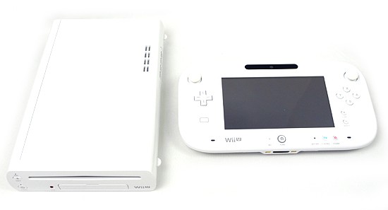 任天堂　Wii U すぐに遊べるファミリープレミアムセット shiro　外箱いたみ 元箱あり