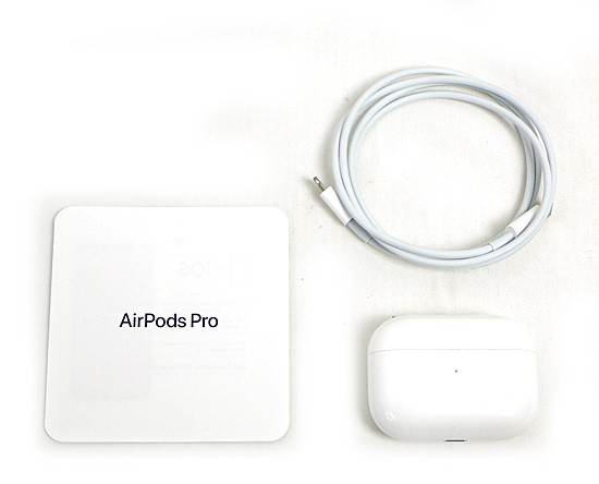 APPLE　ワイヤレスヘッドホン AirPods Pro MagSafe対応　MLWK3J/A 元箱あり