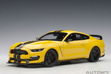 オートアート 【再生産】1/18 フォード シェルビー GT350R （イエロー/ブラック・ストライプ）【72932】ミニカー  返品種別Bの通販は