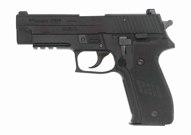 タナカワークス SIG P226 レイルドフレーム エボリューション2 オールヘビーウエイトモデルガン 返品種別B