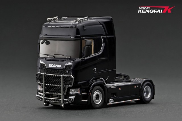 ケンファイ 【再生産】1/64 Scania V8 730S 4x2 Black トレーラーヘッド【TK-KF037-1】ミニカー 返品種別B｜au  PAY マーケット