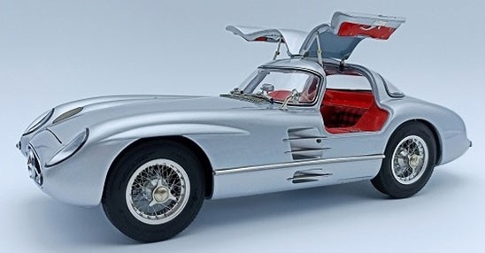 CMC 【再生産】1/18 メルセデス・ベンツ 300SLR クーペ ガルウィング 1955年 シルバー【M-076】 返品種別B