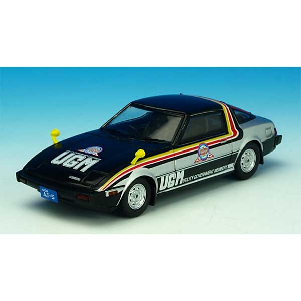 AMIE 1/43 ウルトラマン80 UGM スカウターS7 AJ-5【AM43004】プラモデル  返品種別Bの通販は 5,917円