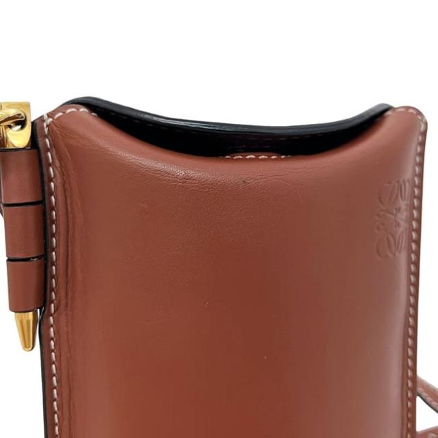 ロエベ ショルダーバッグ フォンショルダー ブラウン ゲートオープン アナグラム C650Z42X34 美品 レザー 中古 LOEWE ポシェット 茶色 クロスボディ ミニバッグ ゲート スマホショルダー 斜め掛け レディース 女性 定番_7