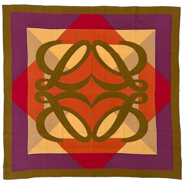 ロエベ スカーフ オレンジ カーキ ベージュ アナグラム クリーニング済み 美品 シルク 100％ 中古 LOEWE ヴィンテージ ロゴ レア 定番 人気 女性 レディース 小物 ファッション カラフル マルチカラー お洒落 レトロ