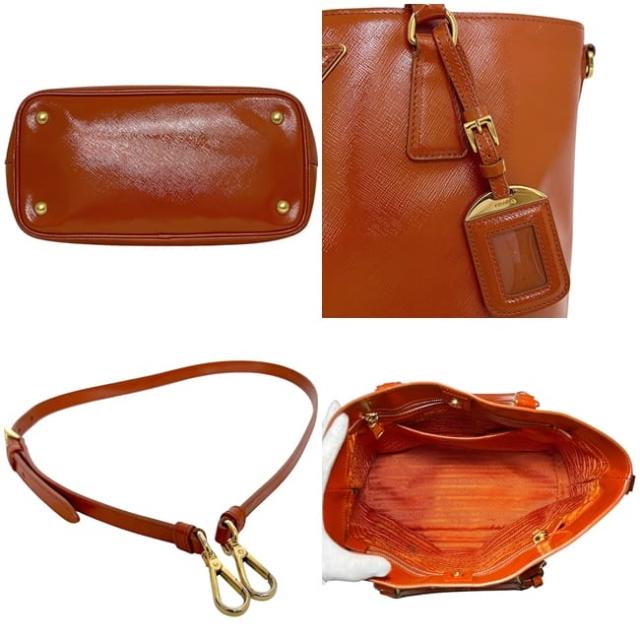 プラダ 2way バッグ オレンジ 美品 パテント レザー 中古 103 PRADA トートバッグ 肩掛け 斜め掛けロゴ クロスボディ ハンドバッグ レディース メンズ 大容量 マグネット 三角 ロゴ プレート 金具 シンプル_2