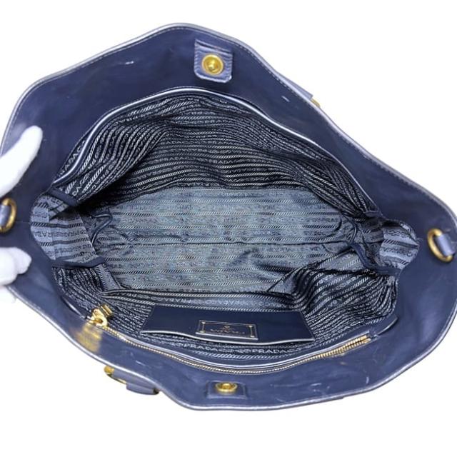 プラダ 2way トートバッグ ネイビー BN1713 美品 レザー 中古 165 58/L PRADA 大容量 紺色 本革 ゴールド金具 バッグ 書類 a4 ショルダーバッグ 肩掛け ロゴ金具 縦 大容量 メンズ レディース 男女兼用_5