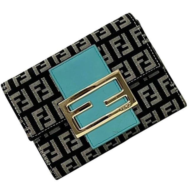 フェンディ 三つ折り 財布 ブルー ブラック ズッキーノ 8M0023 美品 キャンバス レザー 中古 2289 028 FENDI FF 黒 水色 ロゴ ホック 総柄 ヴィンテージ 小銭入れ有 定番 人気 コンパクト メンズ レディース フェンディ 三つ折り 財布 ブルー ブラック ズッキーノ 8M0023 美品