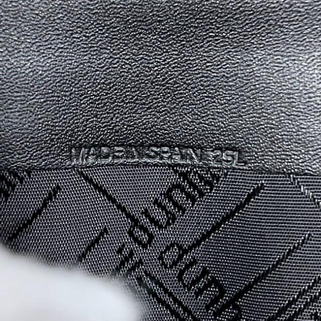 ダンヒル 二つ折り 長財布 ブラック サッチェル 財布 美品 レザー 中古 dunhill ワンポイント ロゴ 金具 箱付き カーフレザー 黒 ゴールド金具 メンズ 男性 定番 人気 シンプル 本革 革財布 ヴィンテージ ロゴ金具 ダンヒル 二つ折り 長財布 ブラック サッチェル 財布 美品 レザー 中古