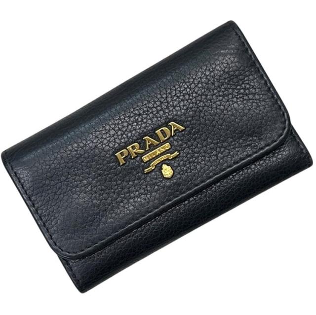 プラダ 6連 キーケース ブラック NERO 1PG222 美品 レザー 中古 62 E PRADA ロゴ金具 黒 ホック 鍵 ホルダー ゴールド金具 定番 人気 シンプル キーホルダー 革 メンズ レディース 男女兼用 6ホック 鍵入れ