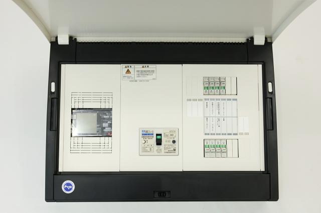 【送料無料】河村電器産業 分電盤 enステーション スタンダード EL5200 漏電ブレーカ 30A 単3中性線欠相保護付 露出型 アウトレット品 ※沖縄、離島発送不可 W4B_1