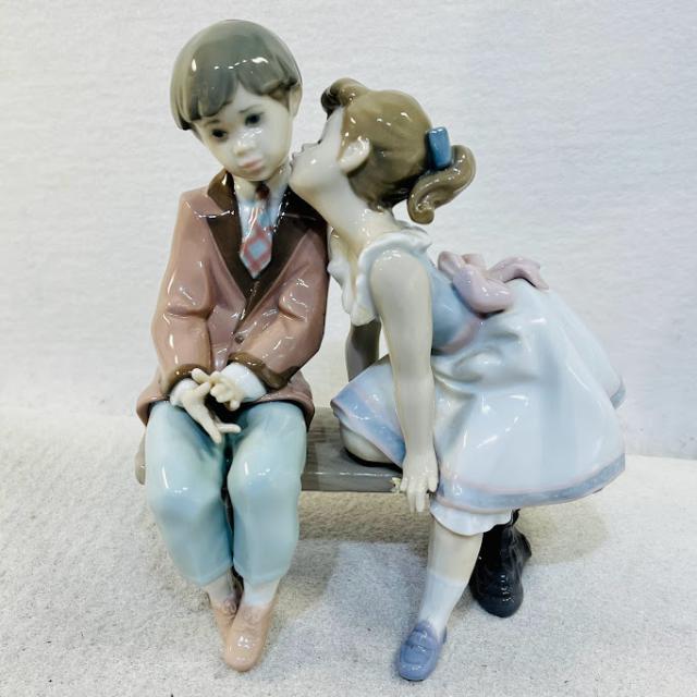 【中古】リヤドロ LLADRO No.7635 おさななじみ もう10才 成長中 Ten and Growing スペイン製 陶器 置物 フィギュリン【送料無料】